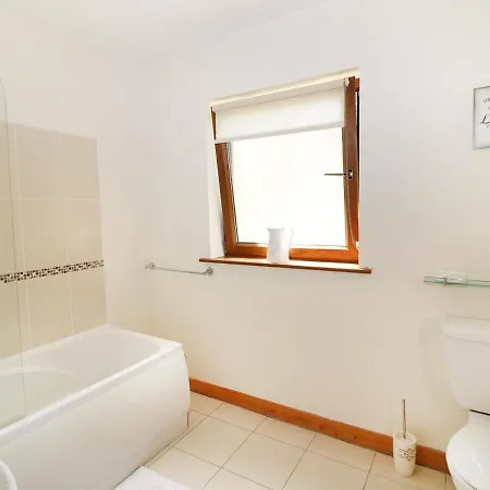 23 Mountain View * Glengarriff